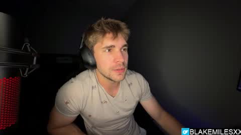 Snapshot of blakemiles2 chatting on 07-18-26, 02:05 Blake Miles online show from 07-18-26, 02:05