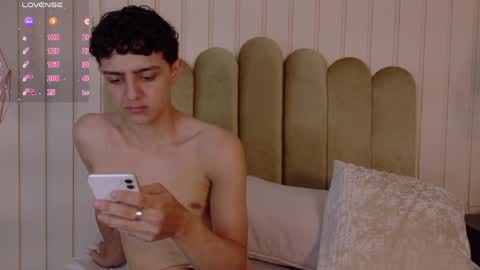  JULIE  online show from 04-02-26, 01:36