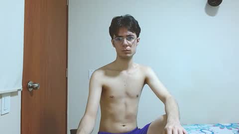 Snapshot of blakeshatter chatting on 01-18-25, 02:44 blakeshatter online show from 01-18-25, 02:44