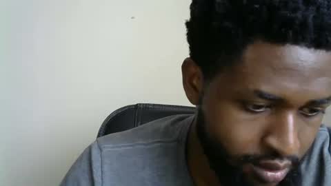 Snapshot of blakmoufaka chatting on 10-27-25, 07:12 blakmoufaka online show from 10-27-25, 07:12