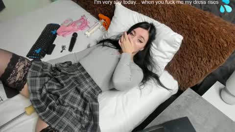 Snapshot of blancasuarez chatting on 01-21-25, 10:41 MY VIDEOS THAT WILL MAKE YOU CUM - online show from 01-21-25, 10:41