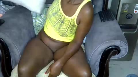 blaqgirl_ online show from 04-13-26, 05:57