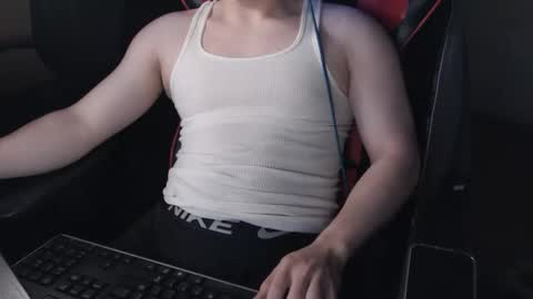 Snapshot of blasterkev chatting on 05-26-26, 06:09 Kev online show from 05-26-26, 06:09