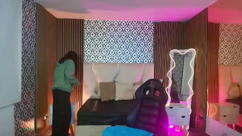 blaze_tay1 online show from 01-13-26, 03:01