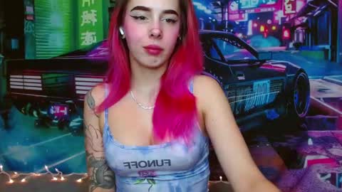 Snapshot of blazeoffortune chatting on 12-21-25, 05:03 Blaze online show from 12-21-25, 05:03