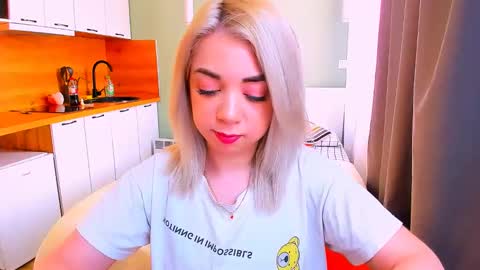 Nicole online show from 02-28-25, 01:25