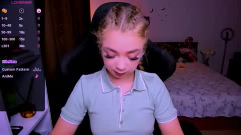 Nicole online show from 01-12-26, 05:23