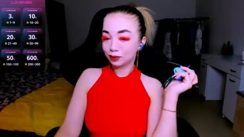 Nicole online show from 07-17-26, 11:06