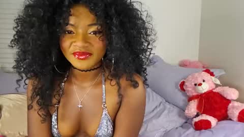 Snapshot of bliss_vixen chatting on 09-22-25, 05:09 bliss_vixen online show from 09-22-25, 05:09