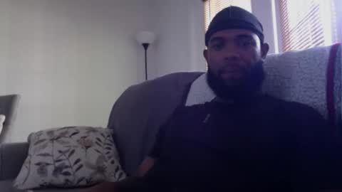 Snapshot of blksurfher chatting on 10-19-25, 07:47 blksurfher online show from 10-19-25, 07:47