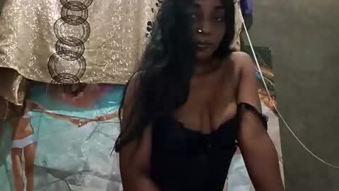 Lola online show from 05-07-26, 01:55