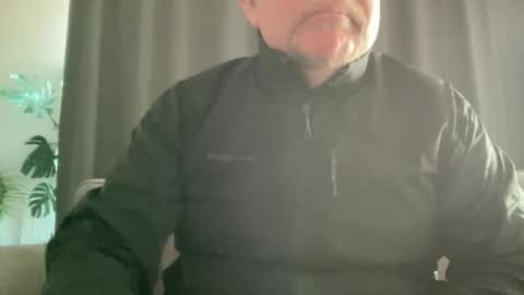 BlIdoL online show from 11-19-25, 08:47