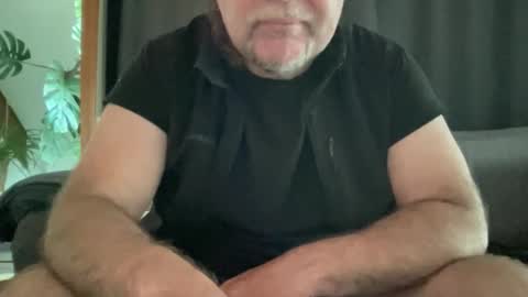 BlIdoL online show from 04-21-26, 06:09