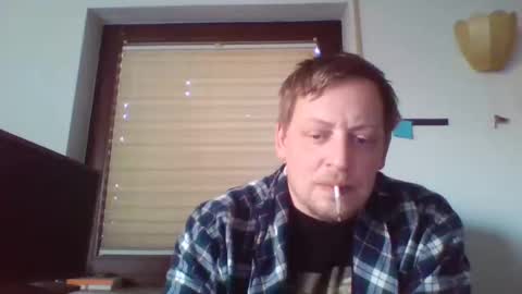 Snapshot of blonde32m chatting on 01-12-25, 02:41 blonde32m online show from 01-12-25, 02:41