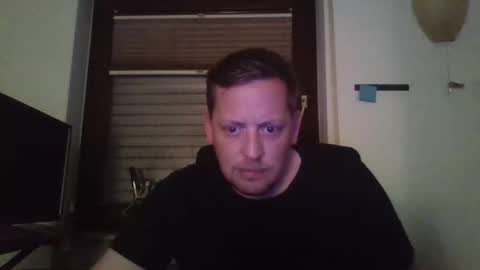 Snapshot of blonde32m chatting on 09-24-25, 09:18 blonde32m online show from 09-24-25, 09:18