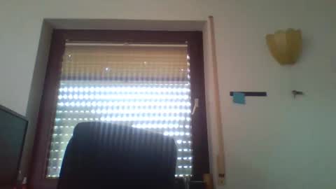 Snapshot of blonde32m chatting on 09-28-25, 01:38 blonde32m online show from 09-28-25, 01:38