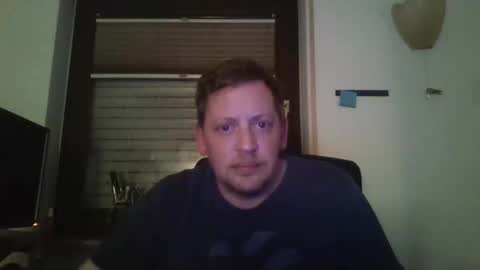 Snapshot of blonde32m chatting on 10-15-25, 06:08 blonde32m online show from 10-15-25, 06:08