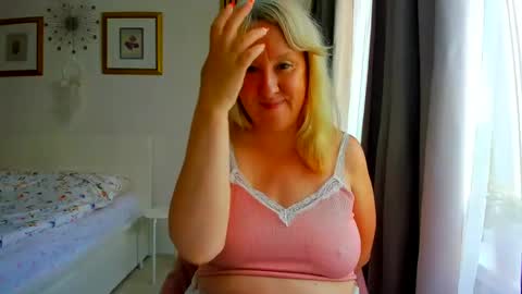 Nicole online show from 07-11-26, 05:37