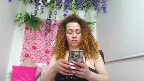 blonde_squirt_ online show from 12-15-25, 11:53