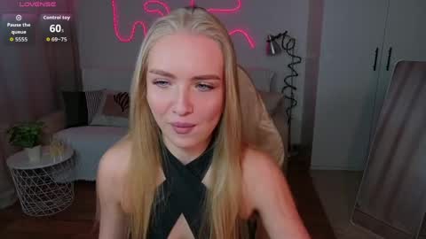 Nessa online show from 04-26-26, 10:24