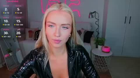 Nessa online show from 08-04-26, 12:41
