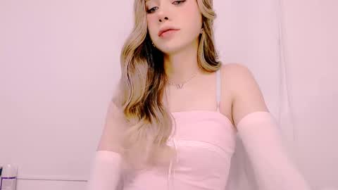 Snapshot of blondetwinkcum19 chatting on 03-01-25, 03:21 zoey madisson 3 online show from 03-01-25, 03:21