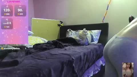 Bubbles online show from 10-16-25, 01:50