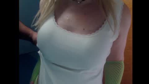 Snapshot of blontsex chatting on 11-11-25, 06:52 Blontsex online show from 11-11-25, 06:52
