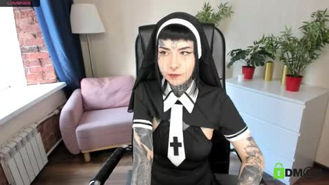 Snapshot of blood__mary chatting on 06-05-26, 12:00 Mary online show from 06-05-26, 12:00