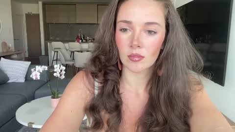 Snapshot of bloomyogi chatting on 05-24-26, 06:13 Emma Bloom online show from 05-24-26, 06:13