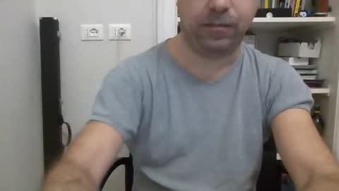 Snapshot of blop99 chatting on 12-08-24, 05:07 Blop online show from 12-08-24, 05:07