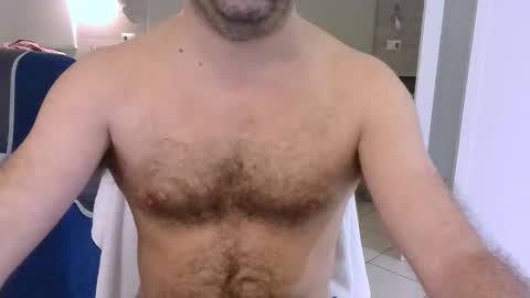 Snapshot of blop99 chatting on 12-11-24, 10:06 Blop online show from 12-11-24, 10:06