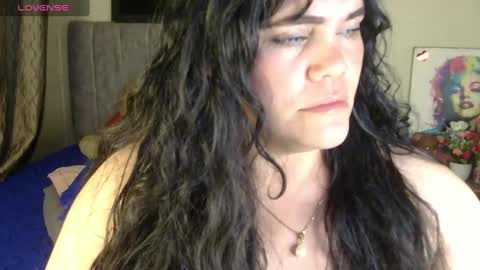 kate online show from 10-27-25, 01:31