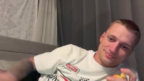 Beau online show from 04-18-26, 03:10