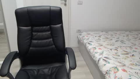 Juliet online show from 11-03-25, 05:14