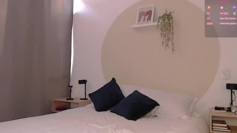 Blue online show from 12-06-24, 01:44