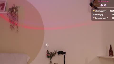 Blue online show from 12-29-24, 04:38