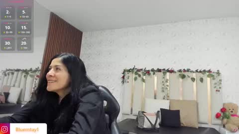 blue_tay1 online show from 02-15-26, 12:03