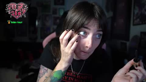 Blue online show from 10-23-25, 01:05