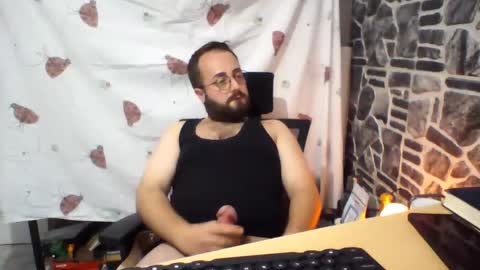 Snapshot of blueb7900 chatting on 12-04-25, 07:00 blueb7900 online show from 12-04-25, 07:00