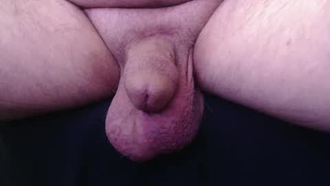 Snapshot of bluebee420 chatting on 02-21-26, 08:37 bluebee420 online show from 02-21-26, 08:37