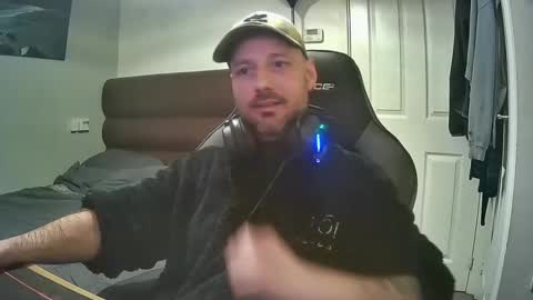 Snapshot of bluebirdflame1 chatting on 02-19-25, 03:06 bluebirdflame1 online show from 02-19-25, 03:06
