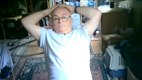 Snapshot of bluebox65 chatting on 11-05-25, 12:05 bluebox65 online show from 11-05-25, 12:05