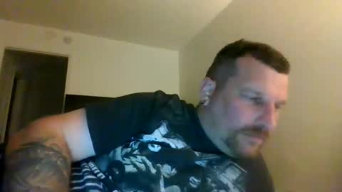 Snapshot of bluedemoneyes1986 chatting on 09-17-25, 02:24 bluedemoneyes1986 online show from 09-17-25, 02:24