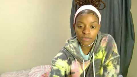 Tee online show from 04-17-26, 12:41