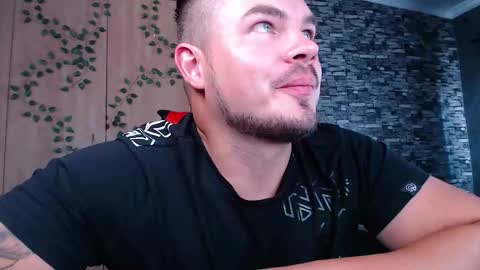 blueeyeboy0 online show from 01-16-26, 10:41