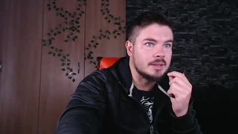 blueeyeboy0 online show from 04-22-26, 07:33