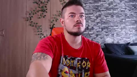 blueeyeboy0 online show from 04-28-26, 10:31