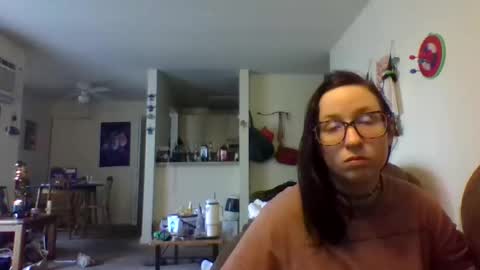 Snapshot of blueeyedbeauty1995 chatting on 11-19-25, 10:54 Blueeyedbeauty online show from 11-19-25, 10:54