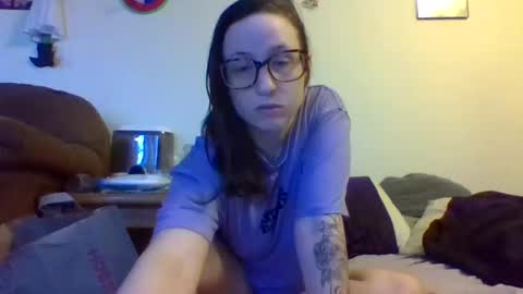 Snapshot of blueeyedbeauty1995 chatting on 02-02-26, 12:42 Blueeyedbeauty online show from 02-02-26, 12:42